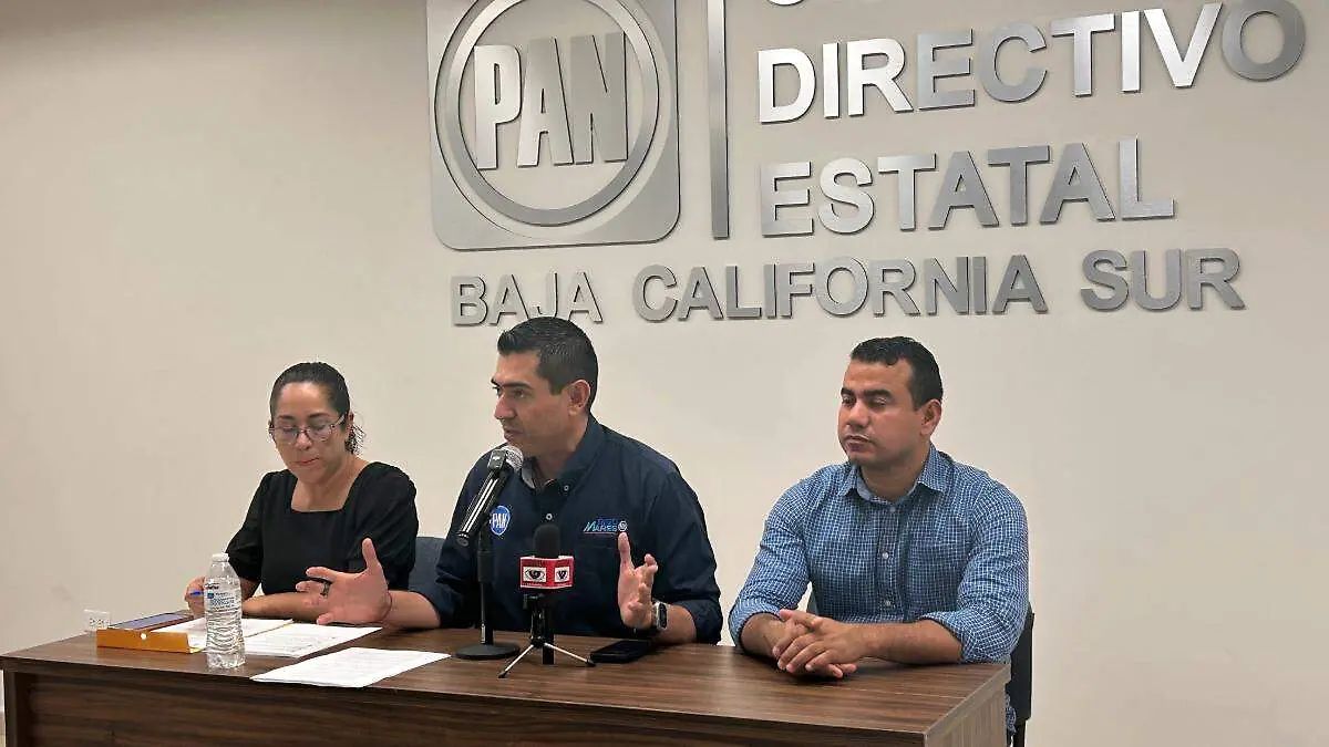 PAN exigen cuentas claras de puerta la paz
