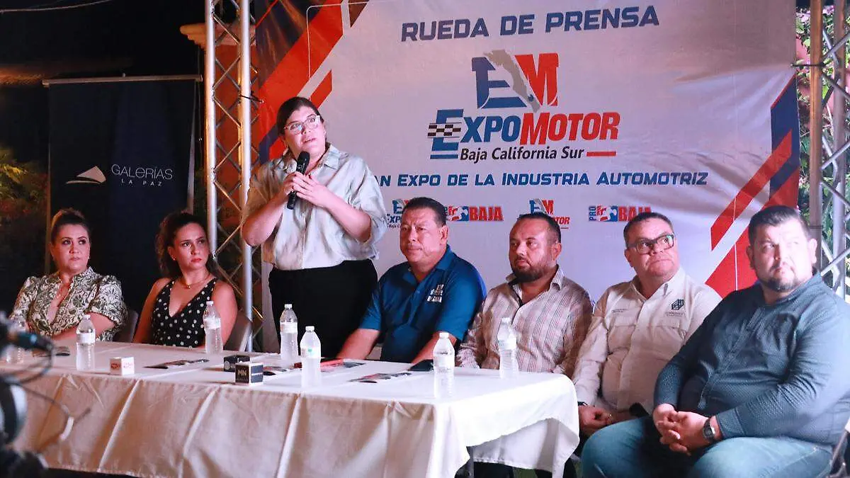 expo-motor-2025-autoridades-conferencia