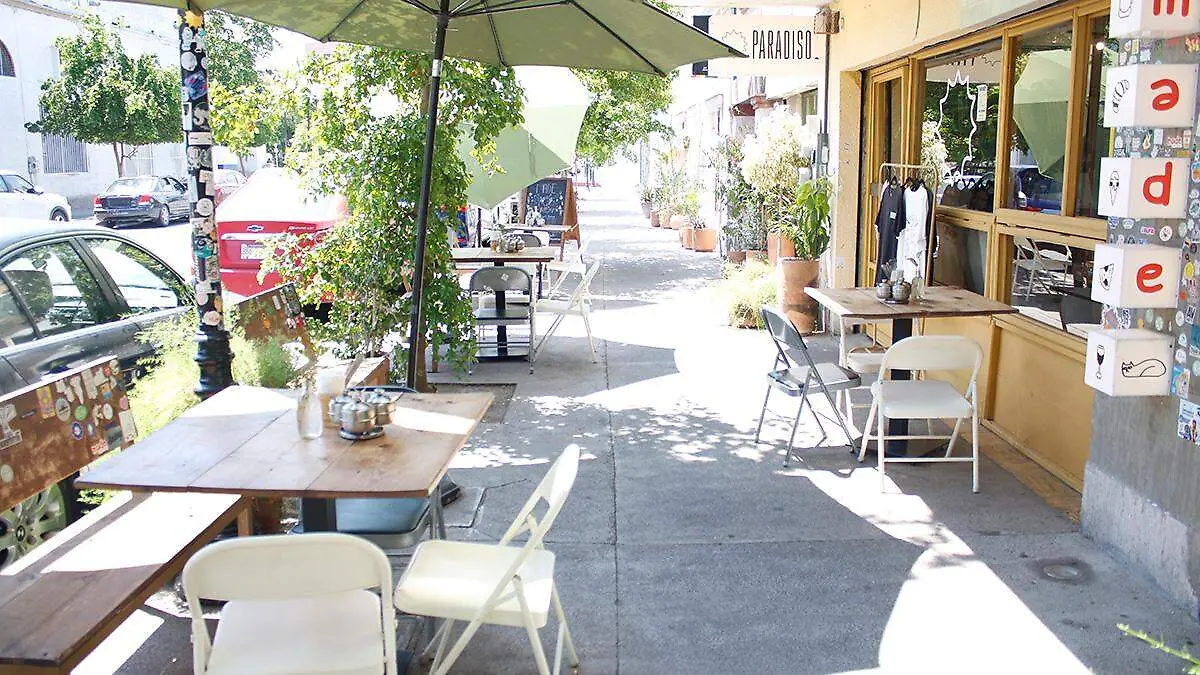 negocio-obstruye-banqueta