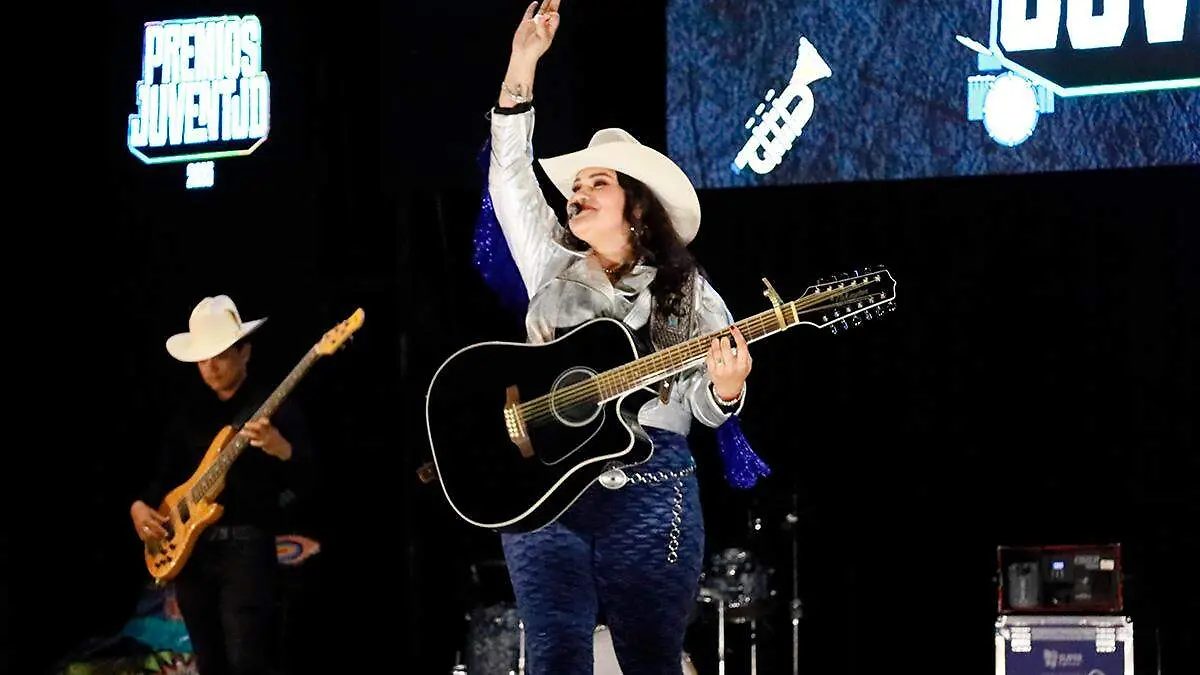 premios juventud bcs 2