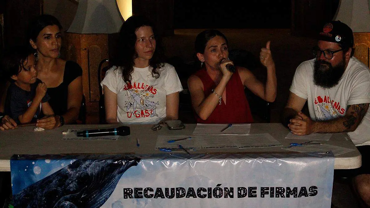 recaudacion-firmas-ballenas-la-paz