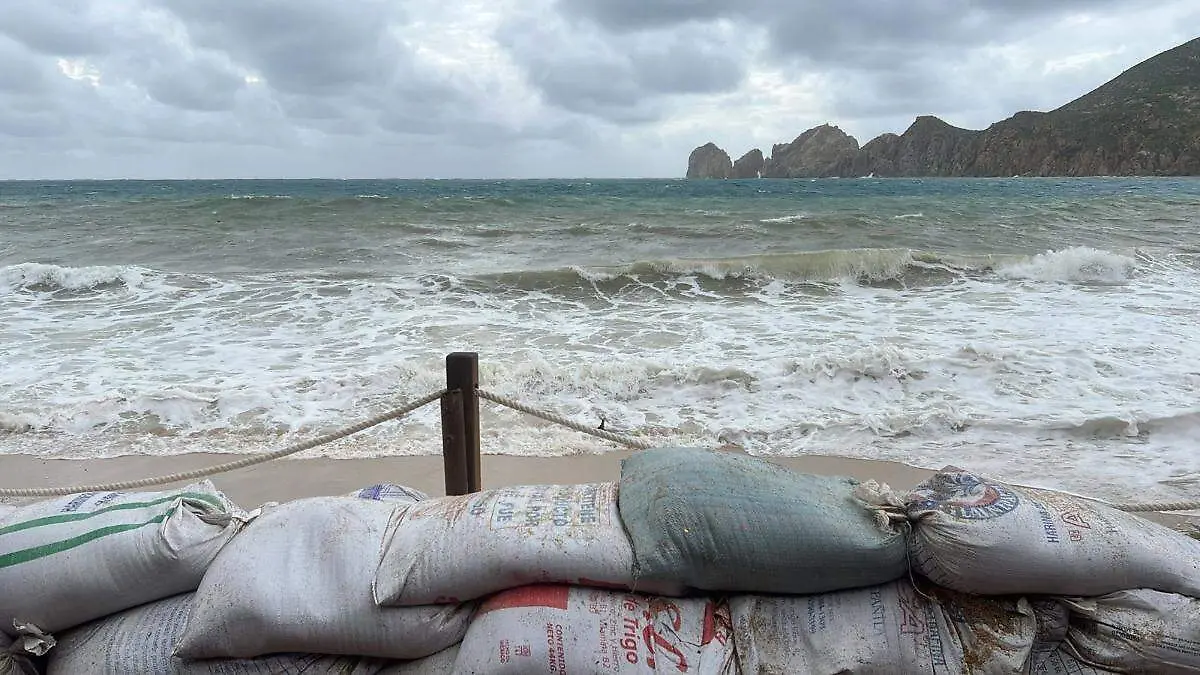 costales-arena-playa-los-cabos