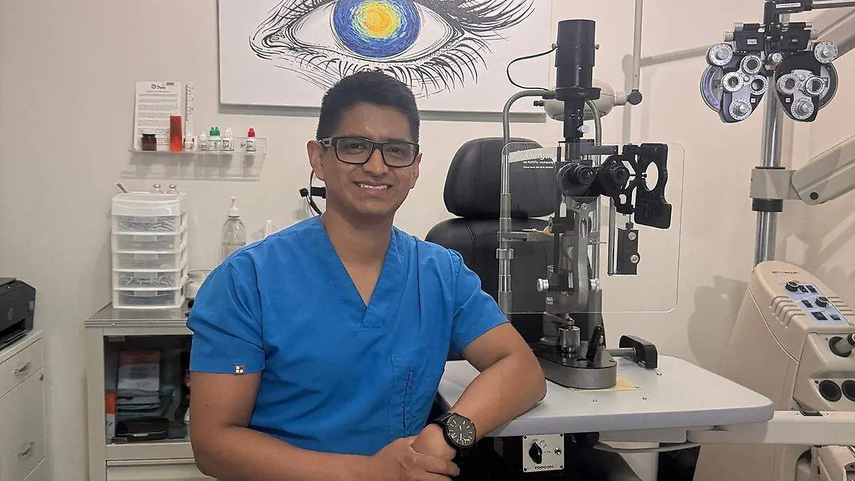 doctor-rodrigo-villa-perez-medico-especialista-oftalmologia-la-paz-baja-california-sur