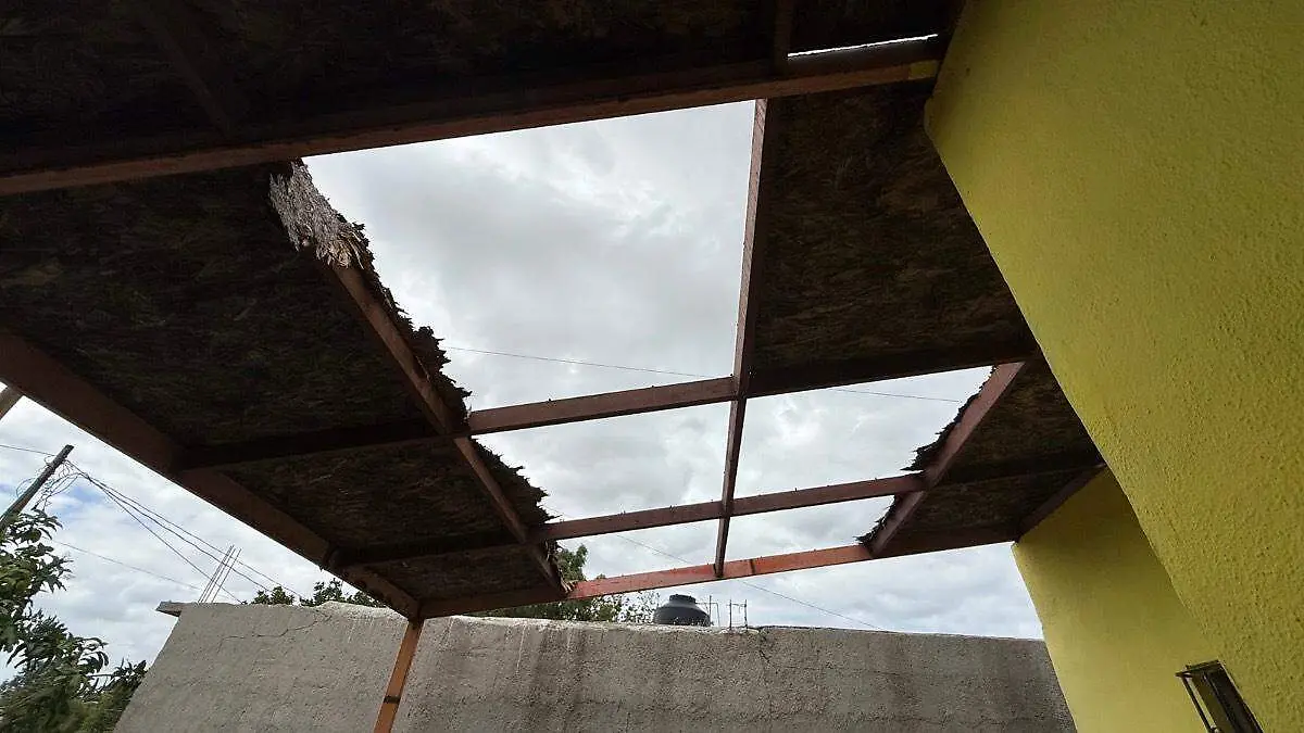 Techo danado por lluvias