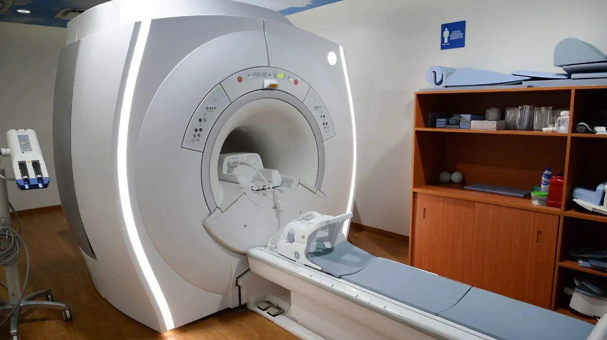 La institución ofrece servicios integrales: laboratorio clínico, ultrasonido, mastografía, tomografía, resonancia magnética, densitometría ósea y rayos X.