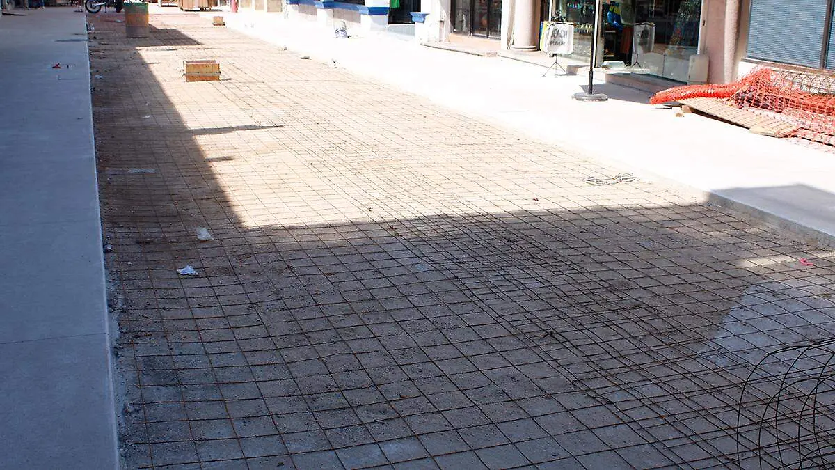 paso-peatonal-en-rehablitacion-callejon-21-de-agosto