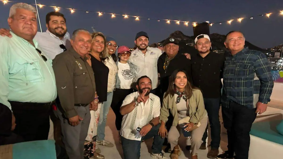 autoridades de Bisbee´s y Los Cabos