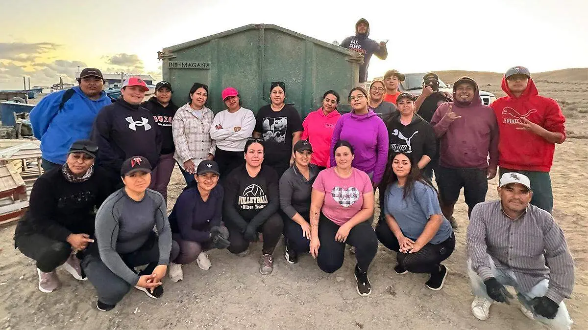 integrantes-sirenas-natividad-jornada-limpieza