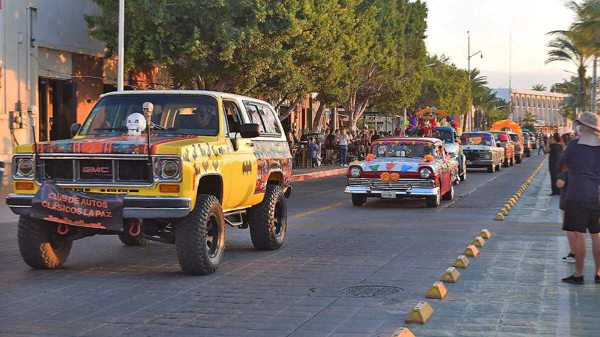 desfile catrinas autos clasicos