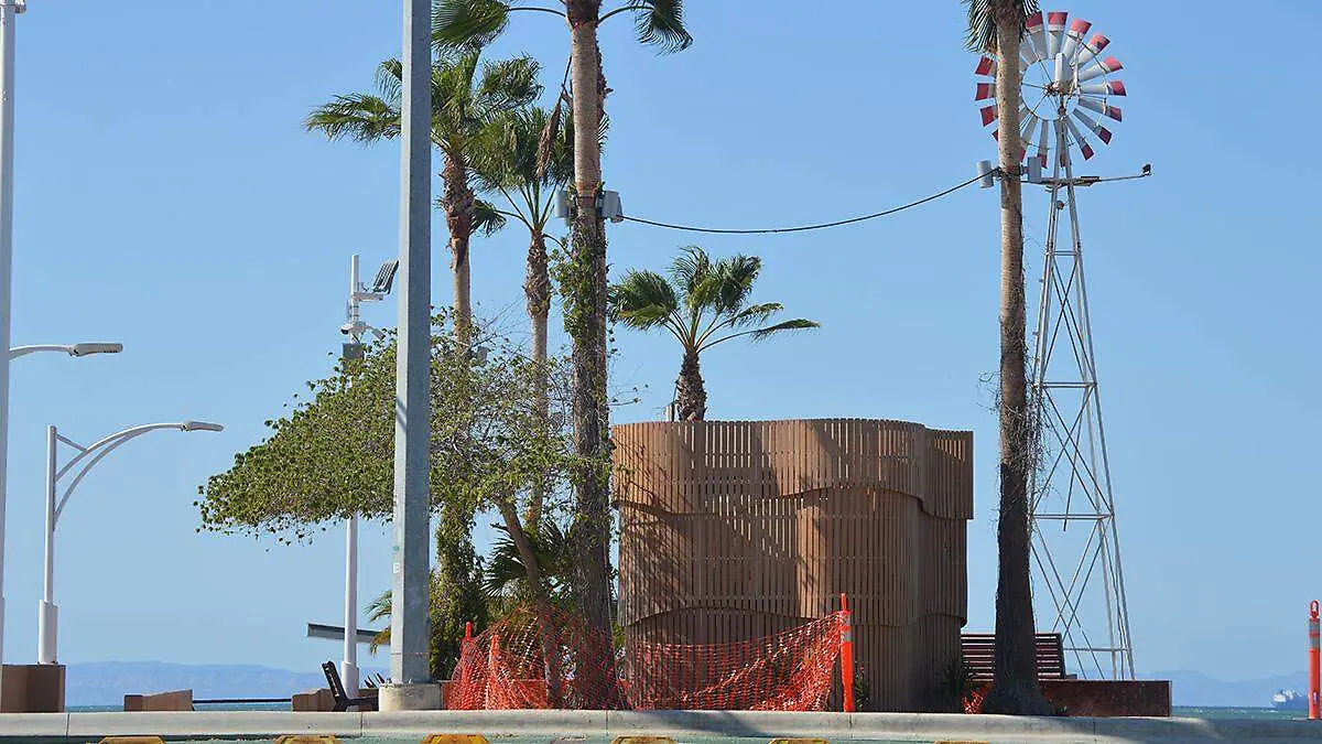baños-malecon-el-molinito-frente