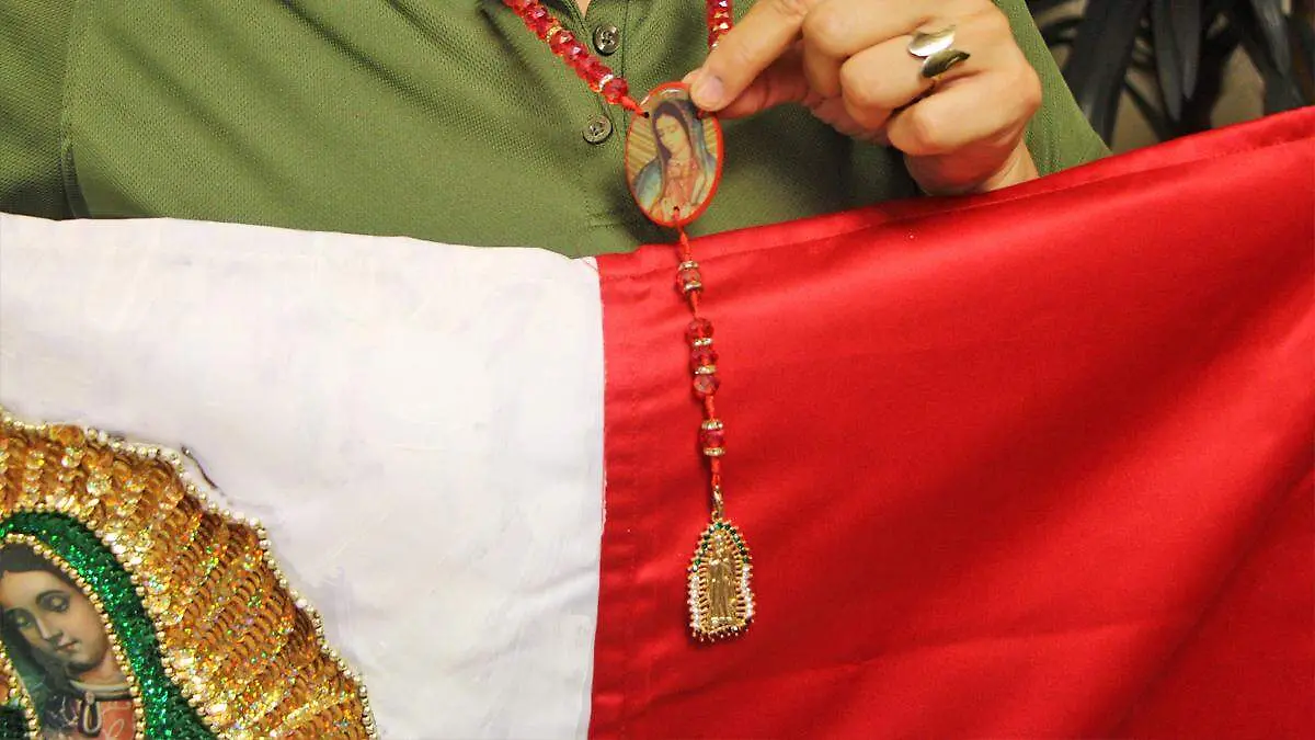 norma la catolica virgen escapulario