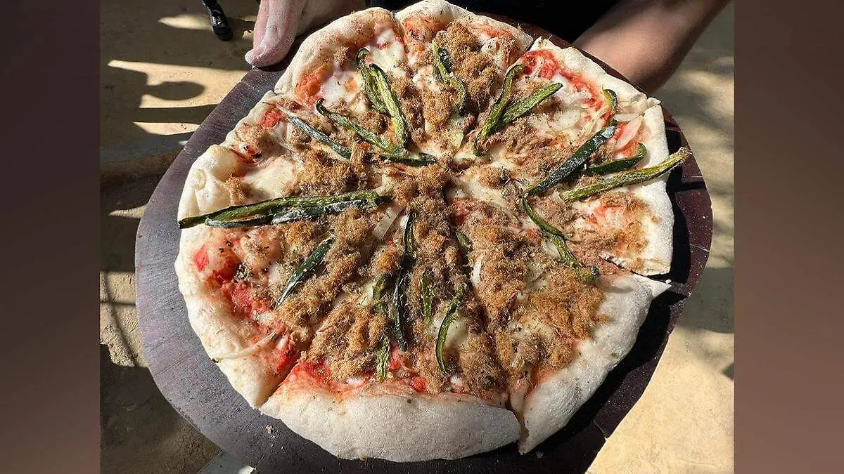 pizza machaca