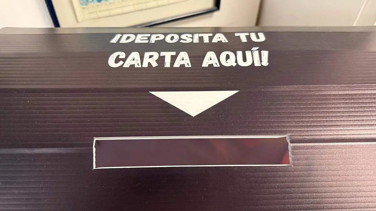 Buzon-Correos-Cartas-Reyes-Magos