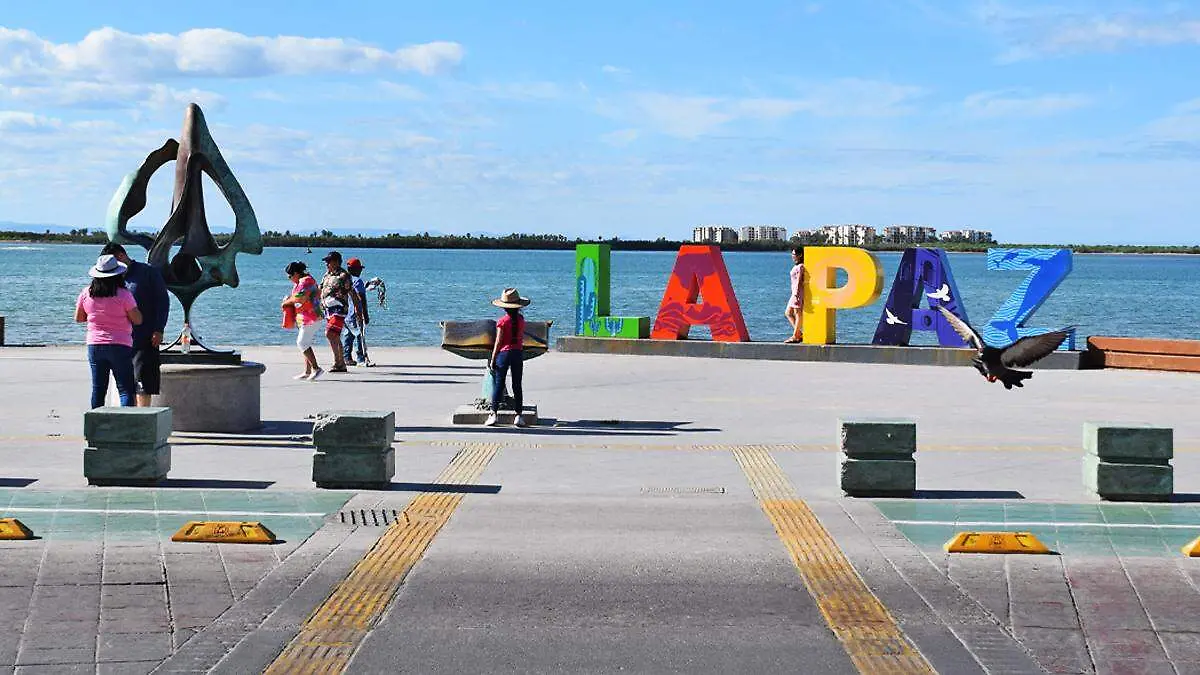 letras de la paz malecon