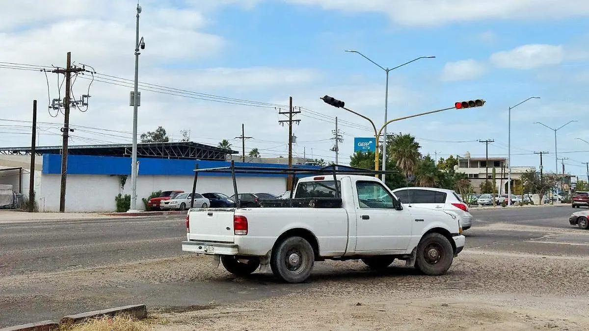Vuelta semaforo en la paz 3