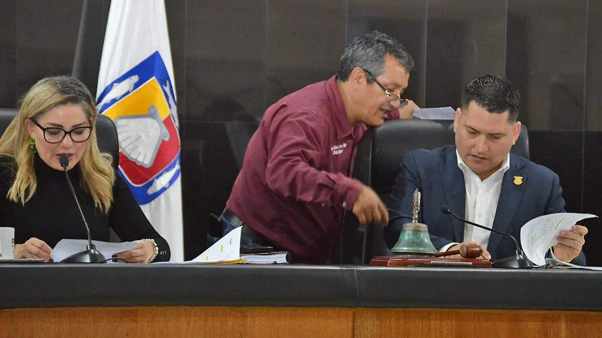 mesa-permanente-congreso-local-preside-diputado-erick-ivan-agundez-cervantes