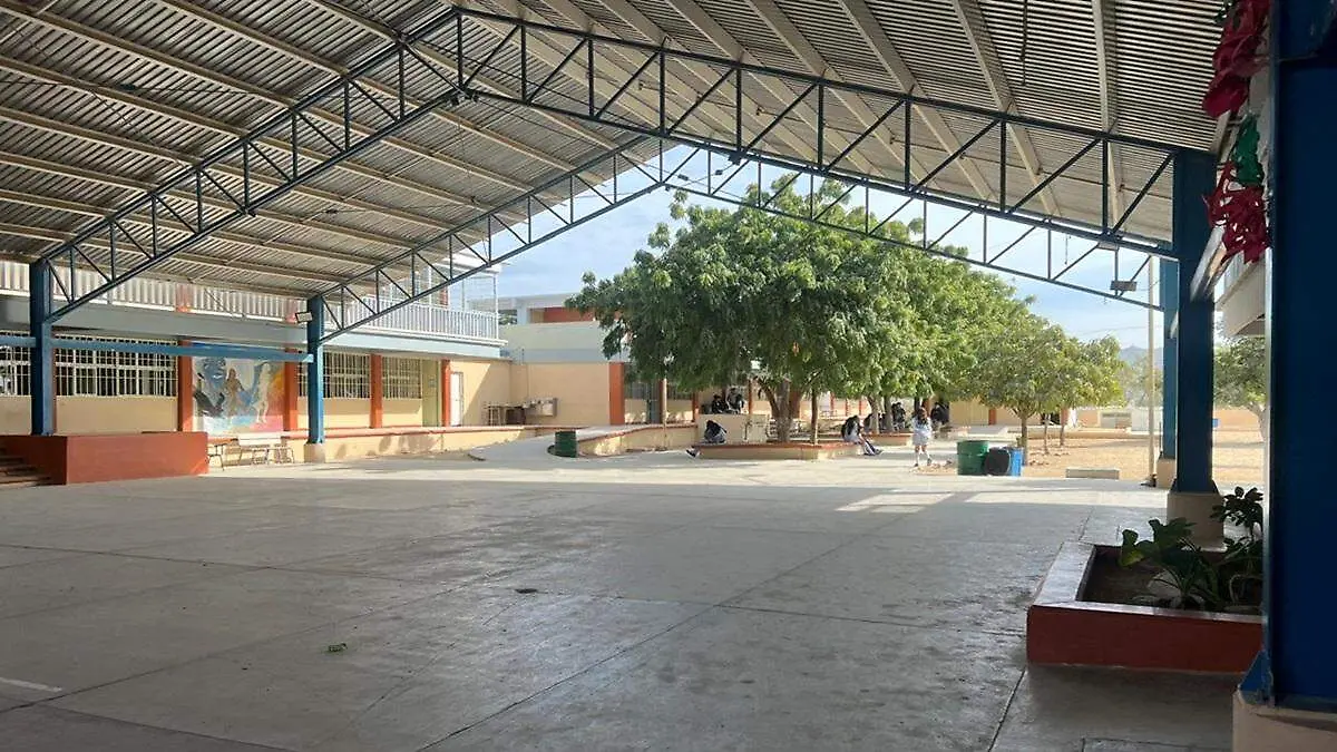 escuela secundaria Enrique Guerrero en Cabo San Lucas 1
