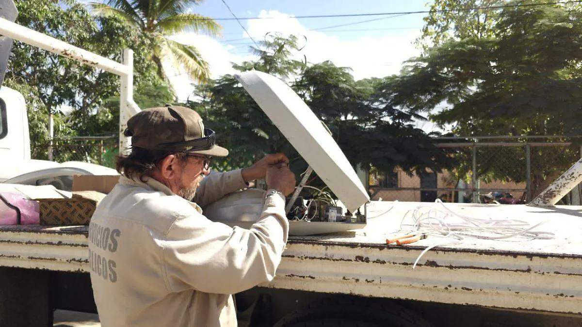 reparacion luminarias los cabos