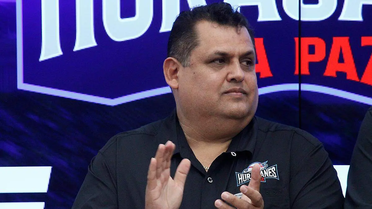 luis-francisco-romero-rochin-presidente-huracanes-la-paz