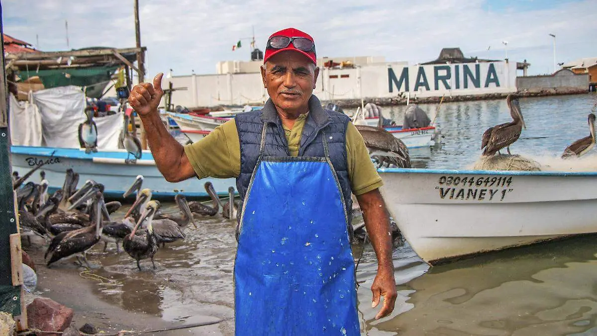 pescador embarcacion