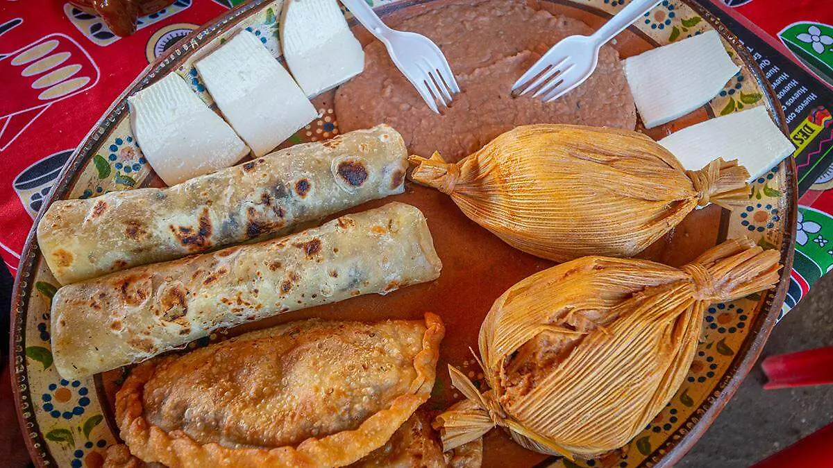 tamales-frijol-empanadas-burritos