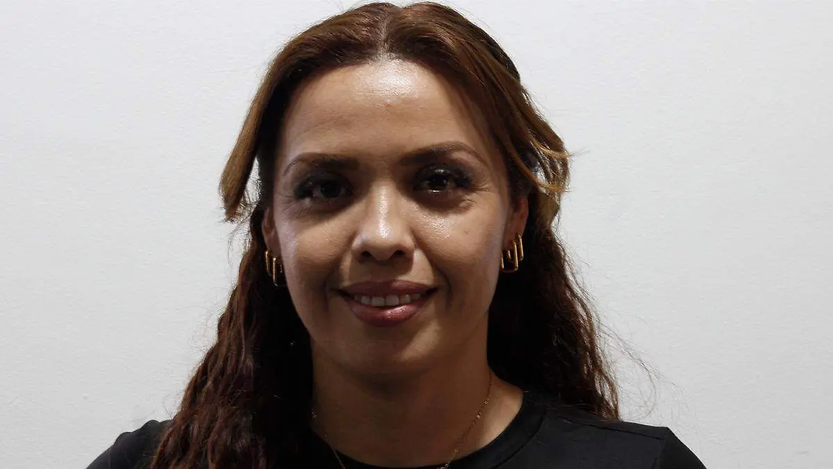 rosa-amelia-gerardo-drew-artesana-piñatas-baja-california-sur