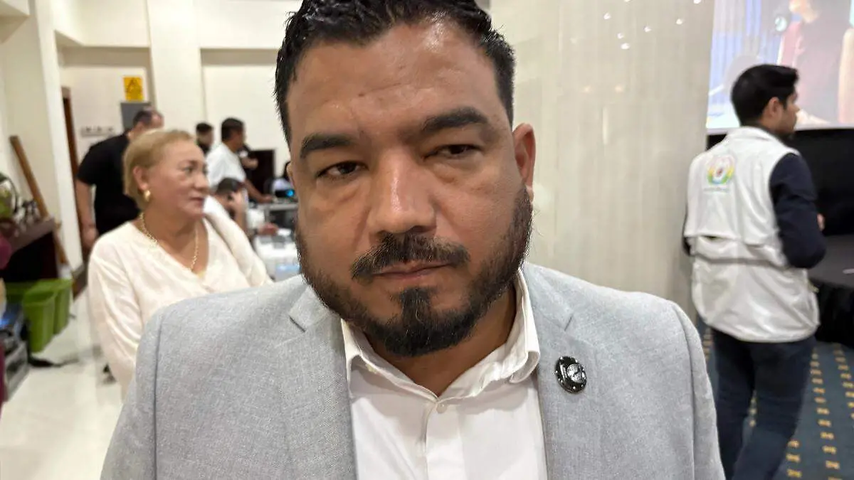 titular-fiscalia-especializada-combate-corrupcion-lenin-ortiz-amao