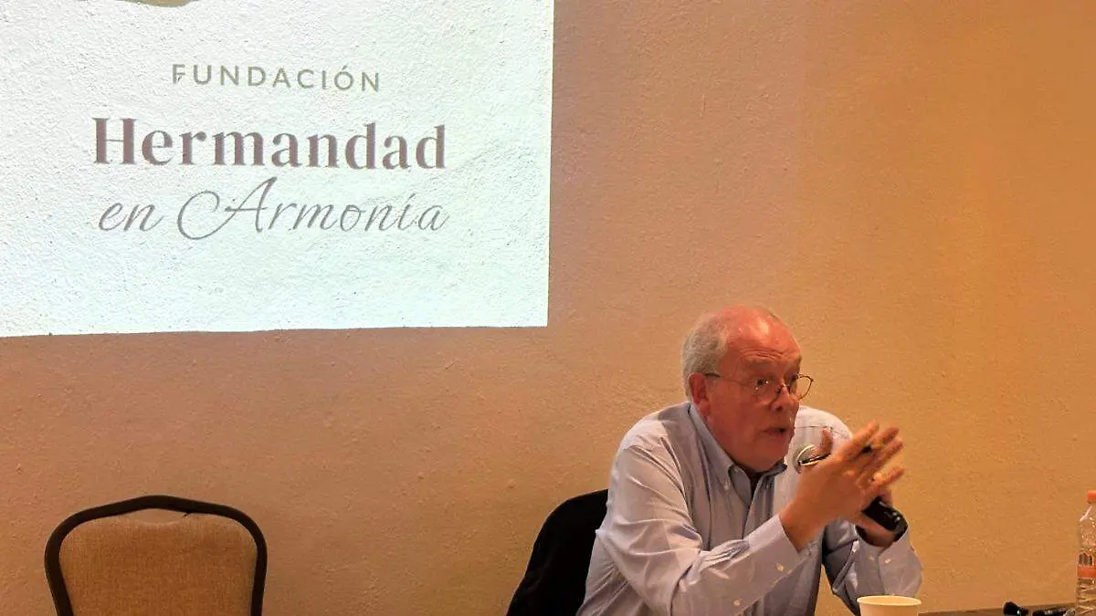 carlos-esquivel-director-hermandad-armonia-metio-mia