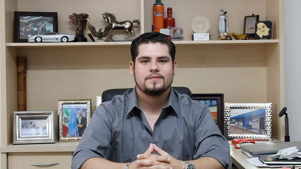 leonardo-cotera-presidente-empresarial-juvenil-bcs