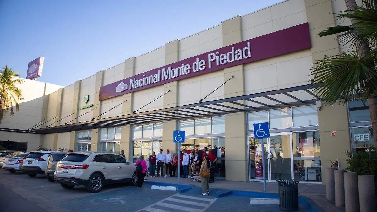 Nacional monte de piedad vista exterior en la paz