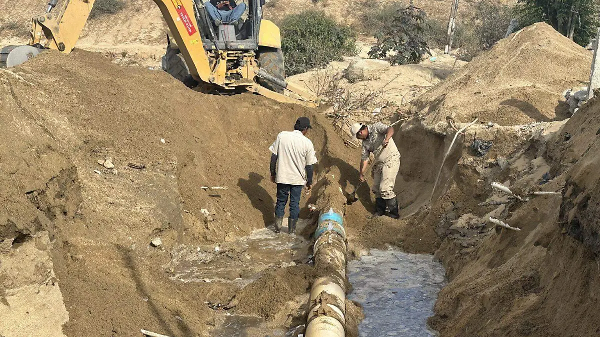 06-Derivado-de-una-fuga-de-agua-OOMSAPAS-Los-Cabos-detecta-toma-clandestina-en-Real-Unidad-Cabo-San-Lucas4-1536x1152