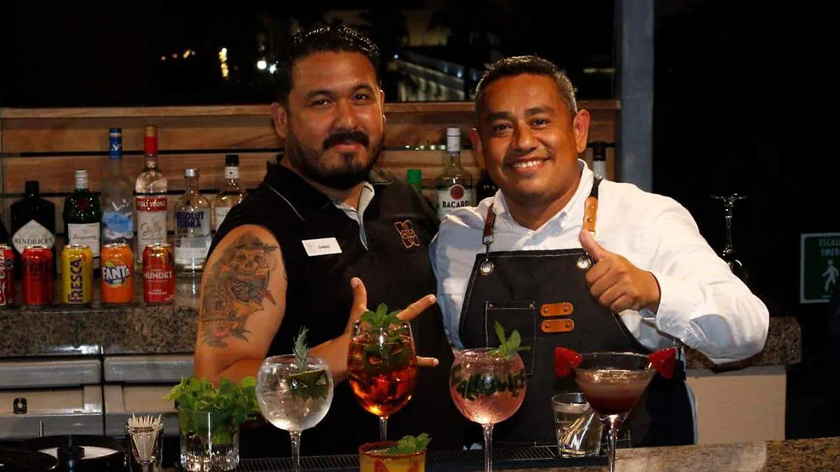 norberto-flroes-bartender