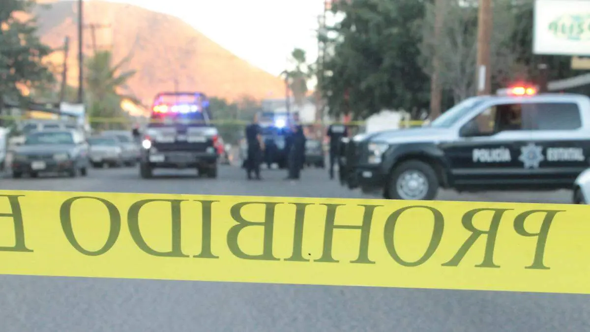 unidades-policia-estatal-zona-acordonada-la-paz