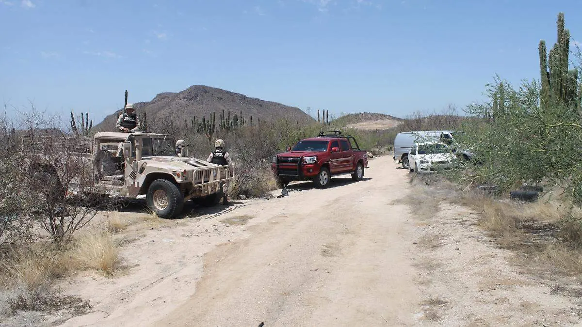agentes-marina-fosa-clandestina-la-paz