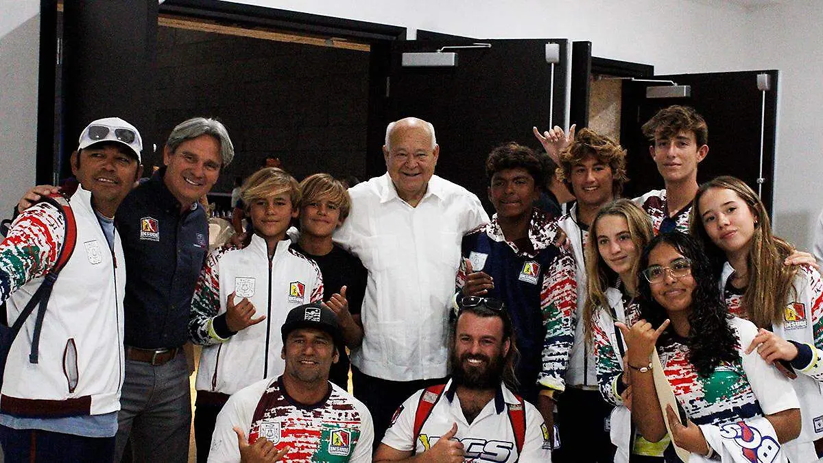 atletas-sudcalifornianos-recibieron-estimulos-economicos-2