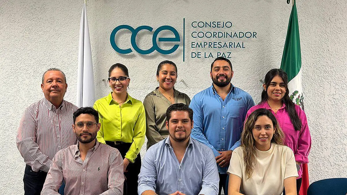 presidente-del-cce-con-mesa-directiva-del-cej