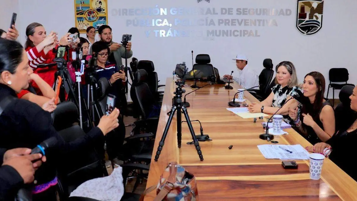 reunion-instituto-mujeres-municipio-los-cabos