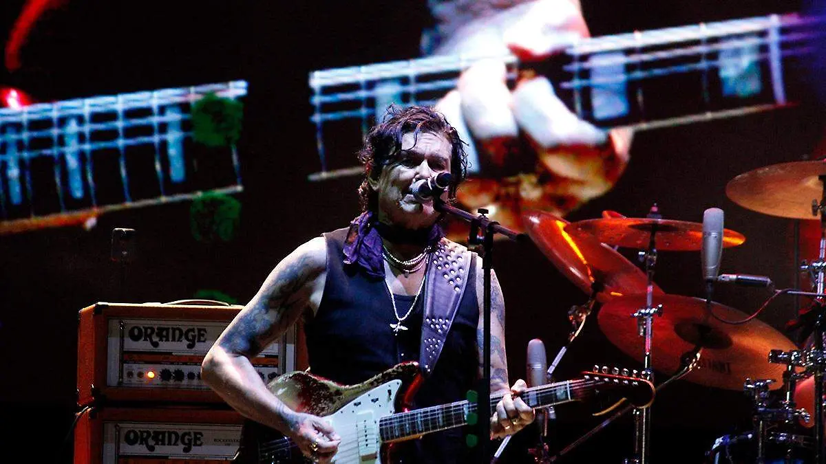 concierto-caifanes-saul-hernandez