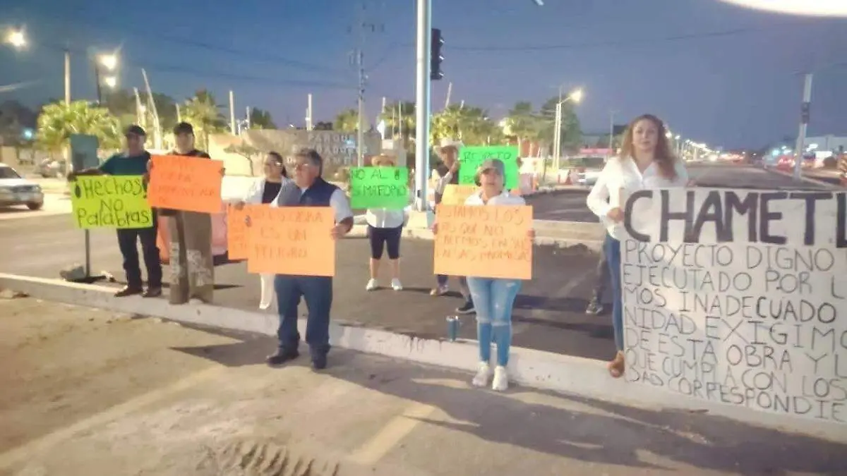 Protesta de vecinos en chametla 2