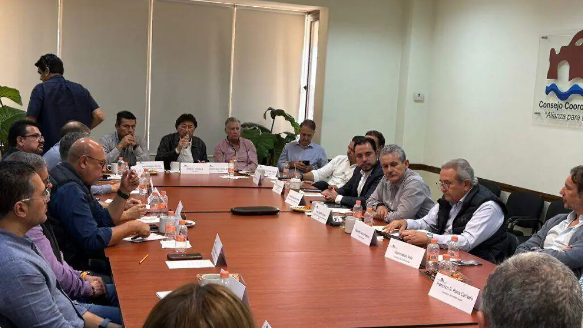 reunión-saneamiento-financiero-ayuntamiento-los-cabos