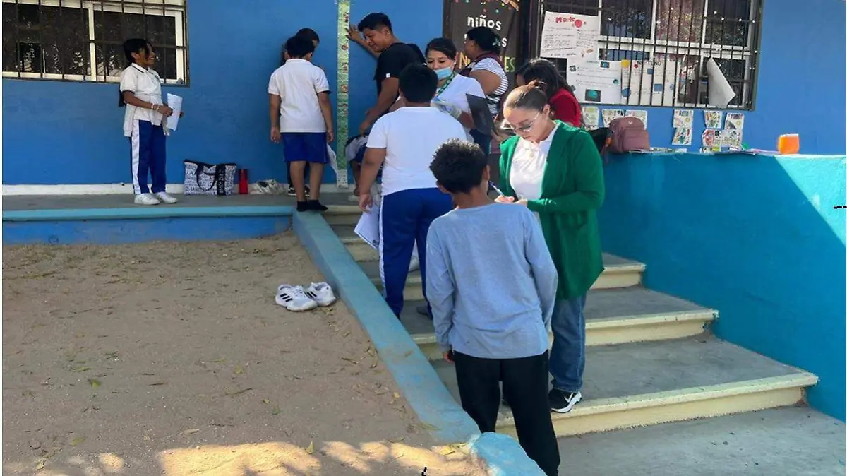 personal-salud-asesoran-alumnos-obesidad-los-cabos