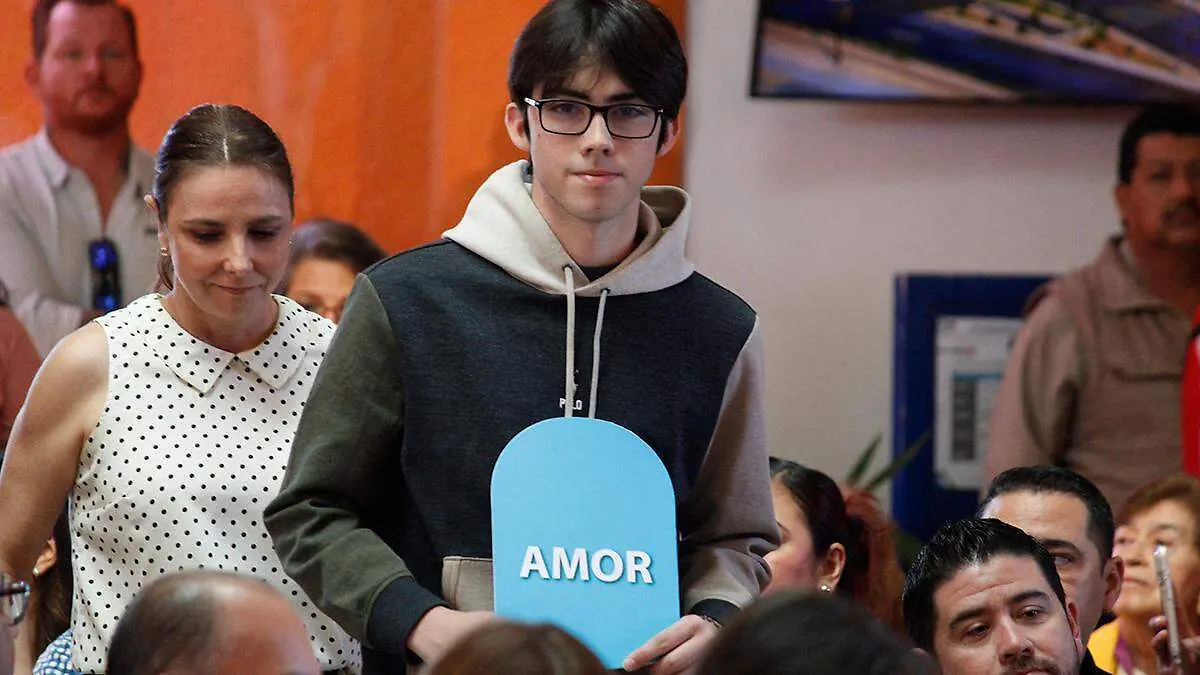 franco-canceso-y-su-madre-en-el-crit