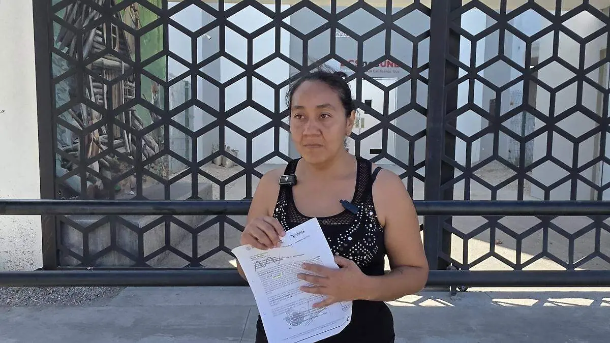 lizbeth-sarahi-santiago-romero-madre-menor-casa-cuna-casa-hogar-la-paz-fuera-instalacion