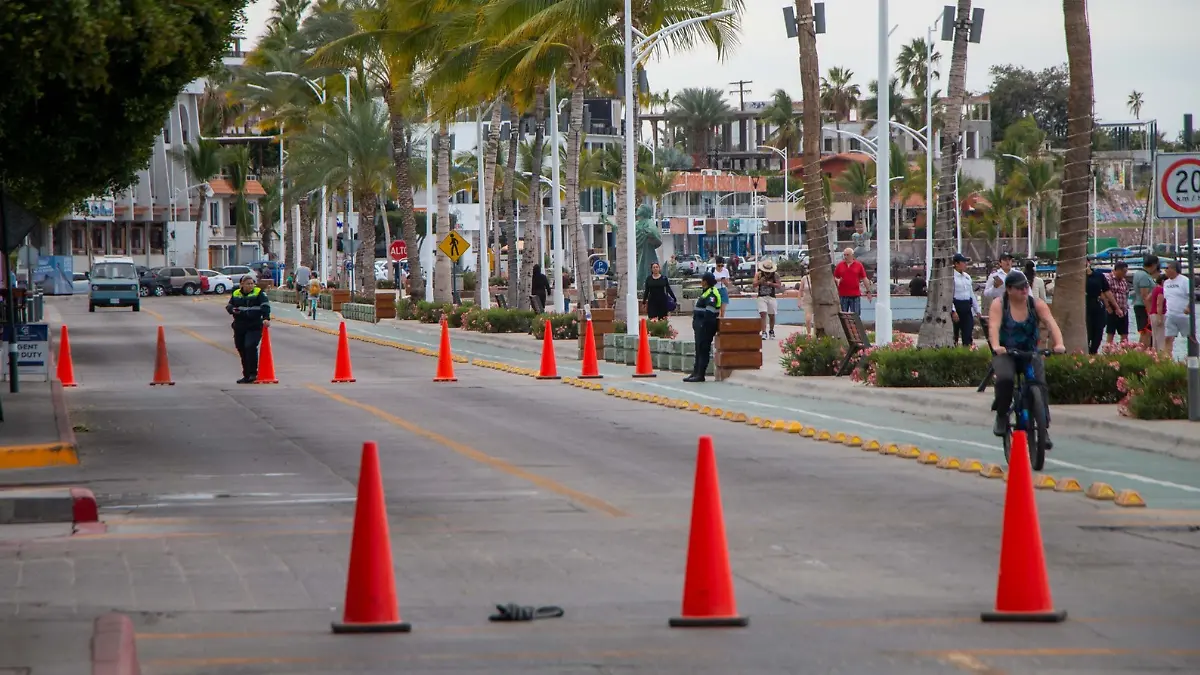 Malecón cerrado- 1