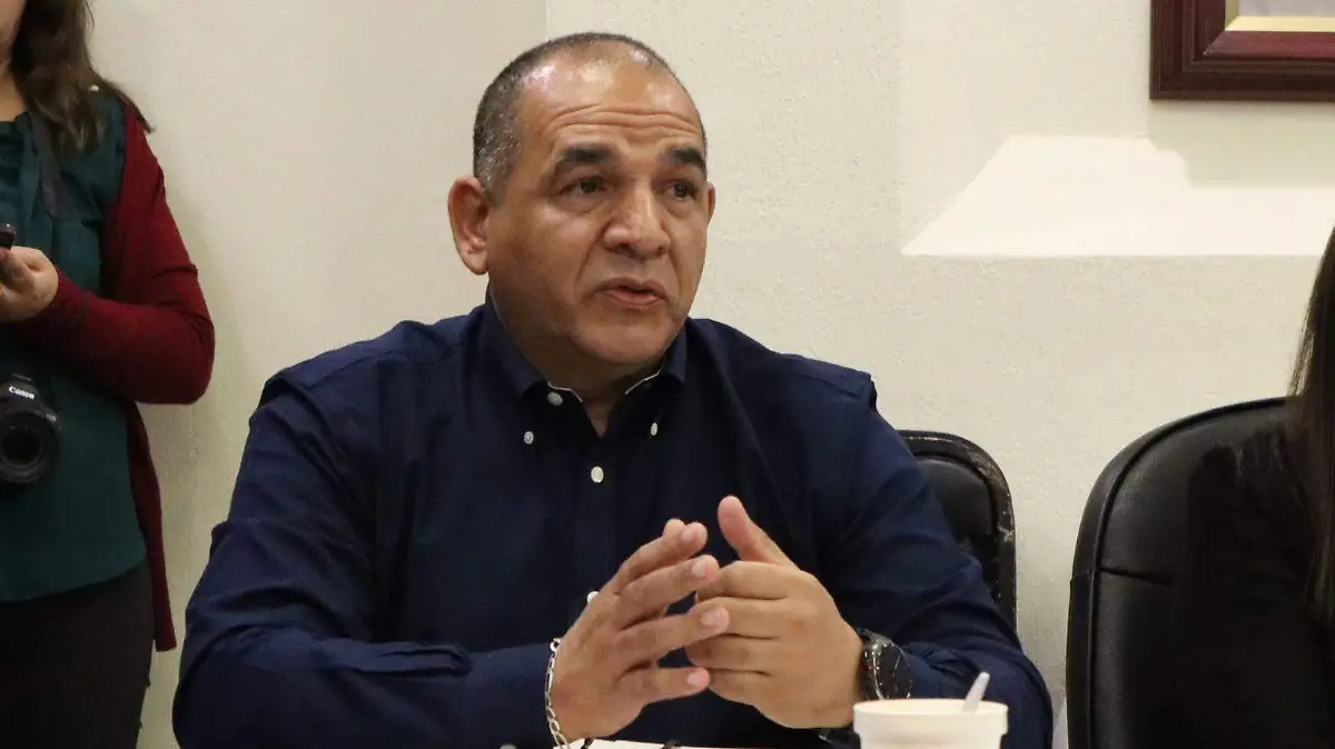 Procurador de bcs hablando