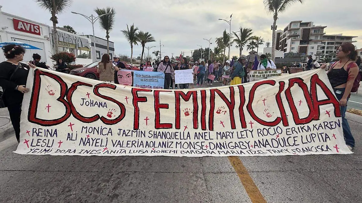 marcha-8m-malecon-los-cabos