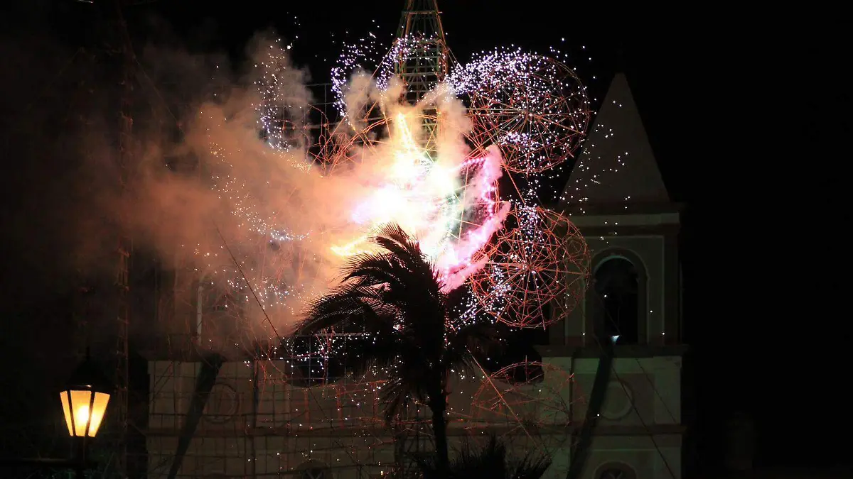 quema-castillo-tradicionales-san-jose-cabo