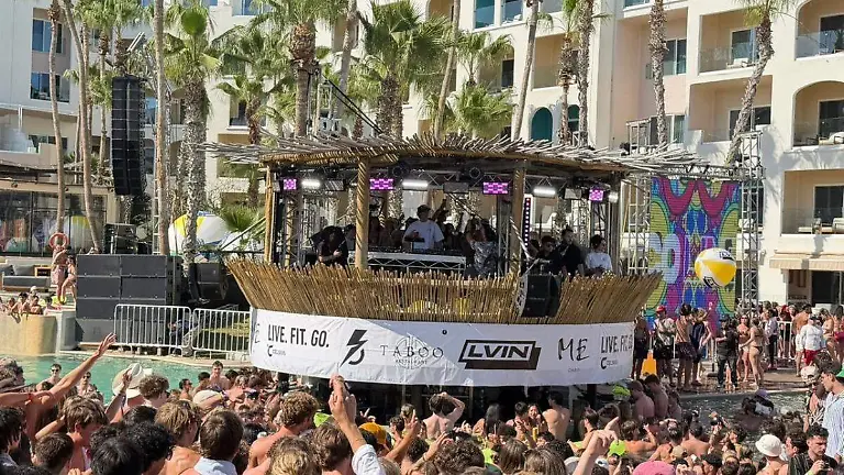 f3943cec-e17c-4b45-964e-5513d6cd83e6