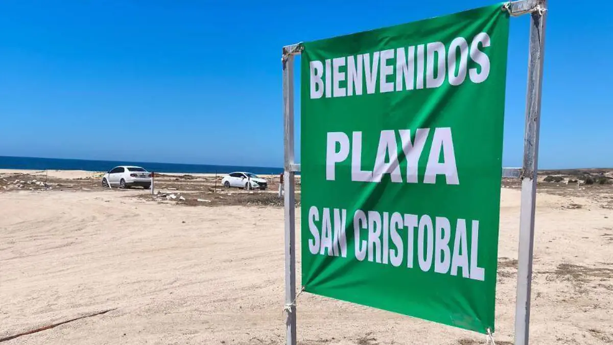 letrero-playa-san-cristobal