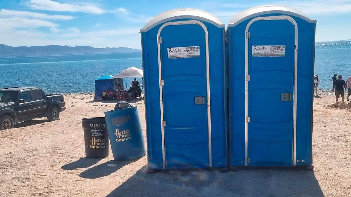 playa-la-ventana-banos-portatiles